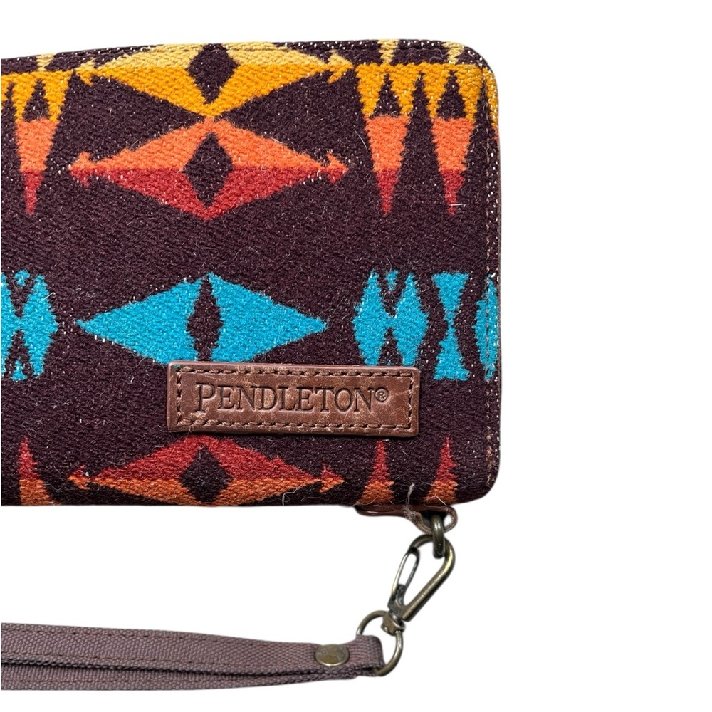 Pendleton Brown Wallet with Teal, Rust & Gold Geometric Pattern - Picture 3 of 11